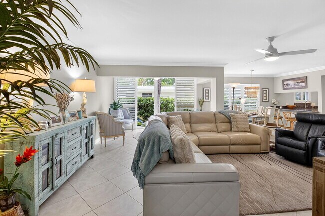 Building Photo - 75 Venetian Dr