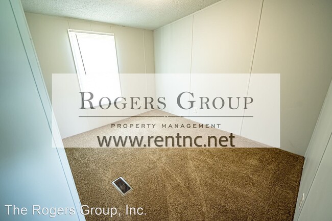 Building Photo - 3 br, 2 bath House - 689 Blue Wing Rd