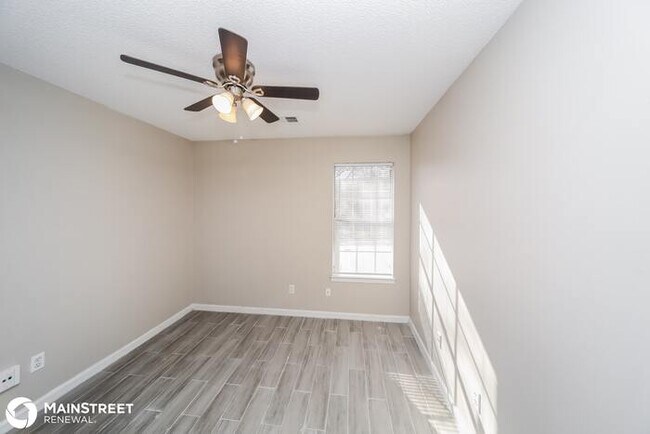 Building Photo - 7041 Tudor Ln, Horn Lake, MS 38637