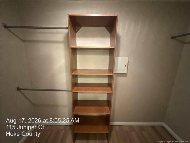 Building Photo - 115 Juniper Ct