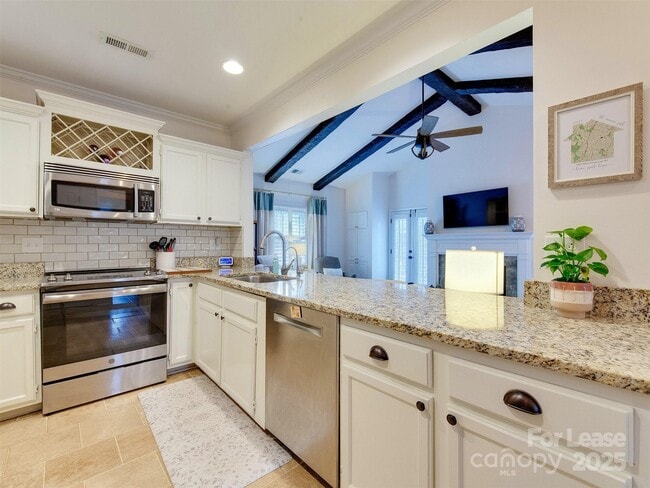 Building Photo - 3806 Selwyn Farms Ln