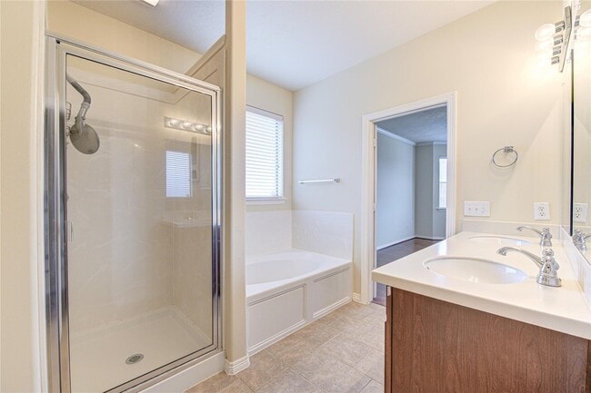 Building Photo - 5007 Jade Cove Ct