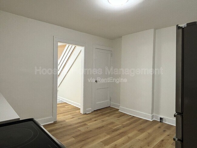 Building Photo - 83 N Ewing St