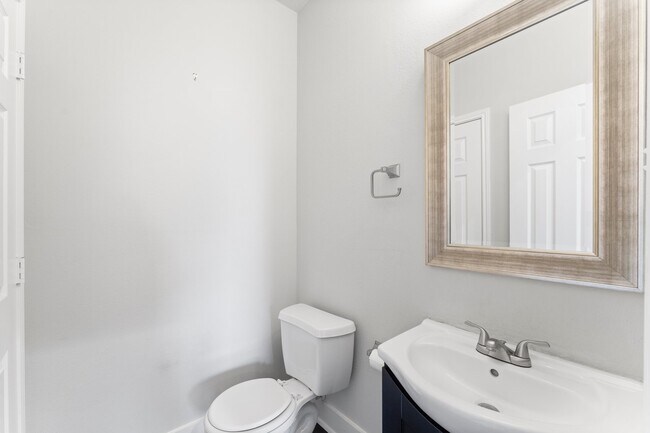 Building Photo - 622 Timberstand Ln