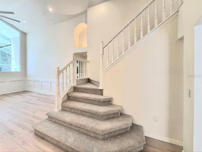 Building Photo - 2214 Green Oaks Ln