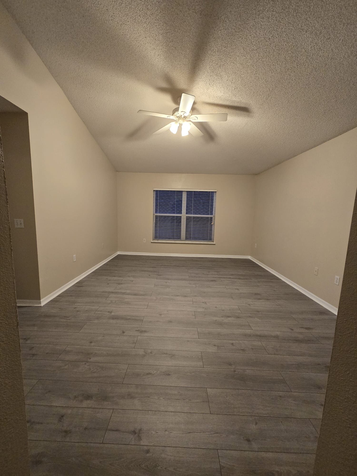 Building Photo - 12473 Woodbury Cove Dr