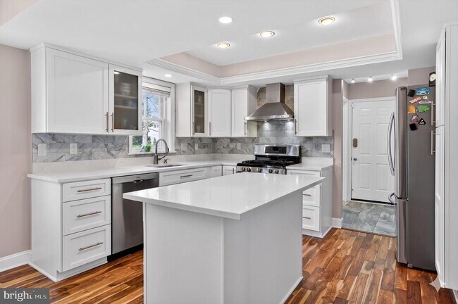 Building Photo - 2208 Halter Ln