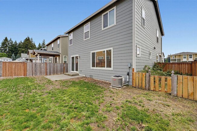 Building Photo - Spacious Newer Lacey Home | 3-Bed Home with A/C, Gas Fireplace, Bonus Loft & Fully Fenced Backyard!