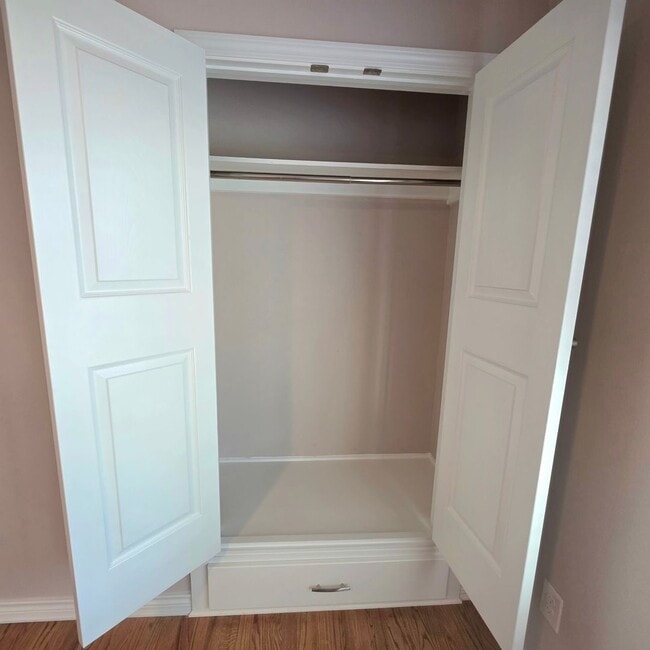 Building Photo - Charming remodeled 3-bedroom home for lease!