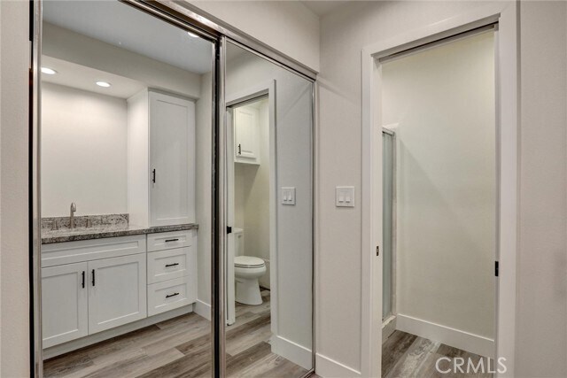 Building Photo - 404 E Glendale Dr