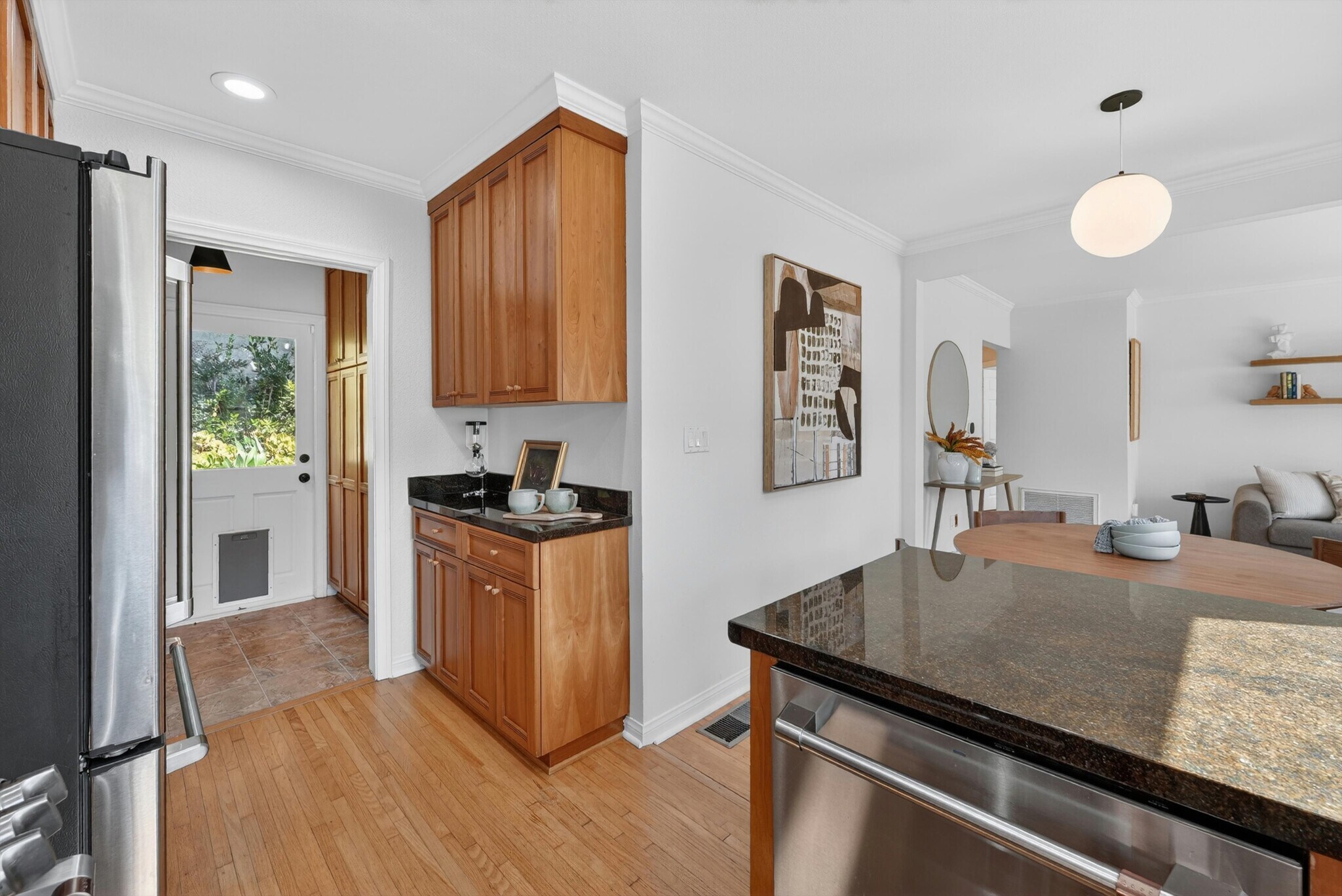 Building Photo - 1515 Rendall Pl