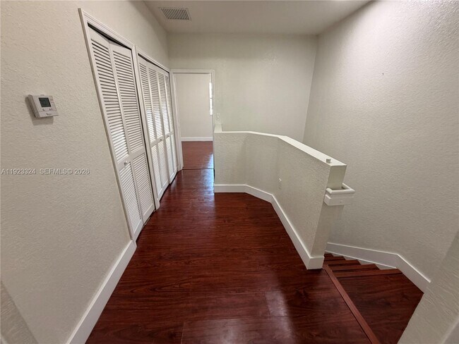 Building Photo - 10803 NW 83rd St