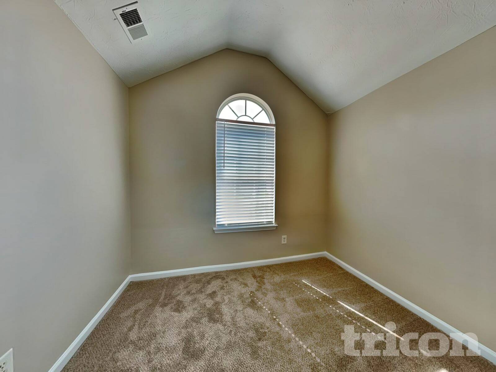 Building Photo - 7192 Tanger Blvd