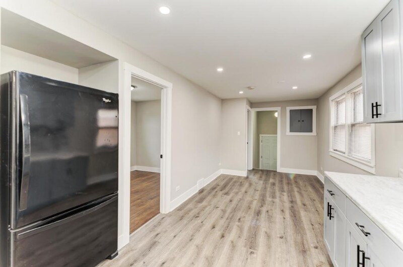 Building Photo - 11209 S Laflin St