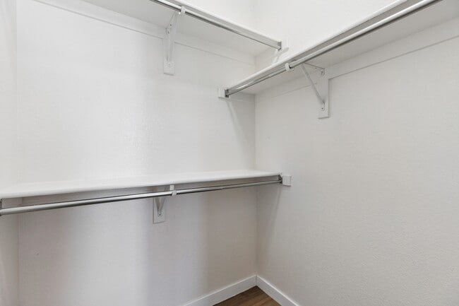 Building Photo - 8456 S Hoyt Way