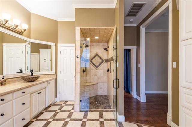 Building Photo - 325 Highland Oaks Cir