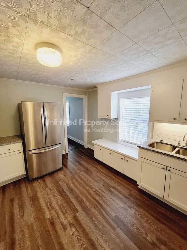 Building Photo - 2410 Wrightsville Ave