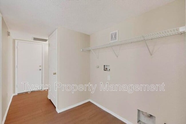 Building Photo - 1305 Amole Vista St SW