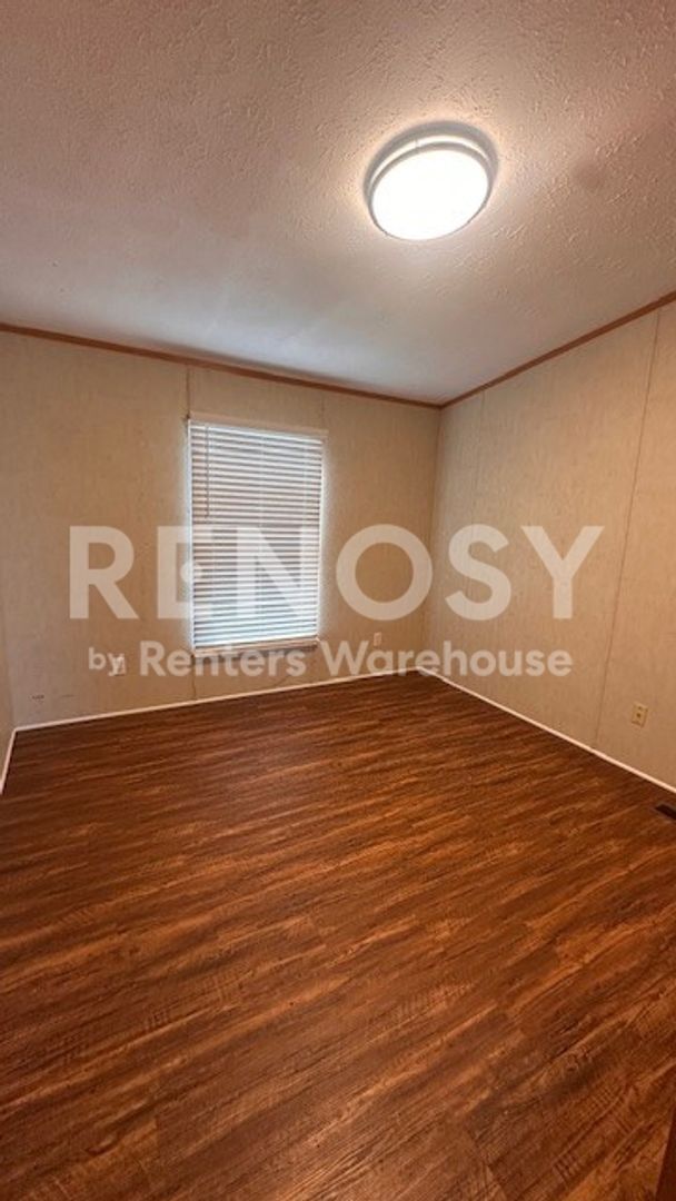Building Photo - 6425 Mirage Dr