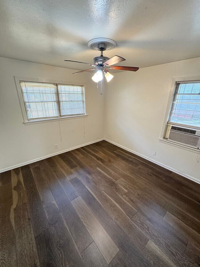 Building Photo - Shreveport Home!