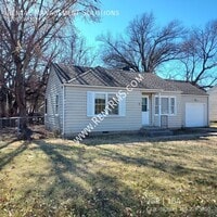 Building Photo - 2201 SW 21st St