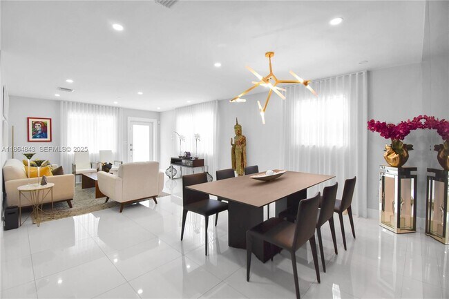 Building Photo - 14441 S Biscayne River Dr