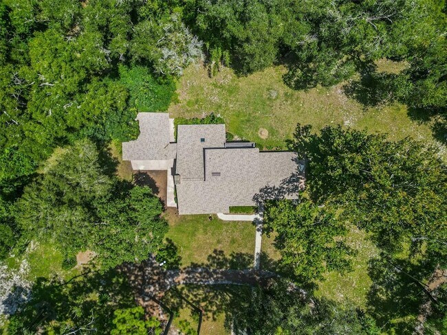 Building Photo - 1517 Manor Way