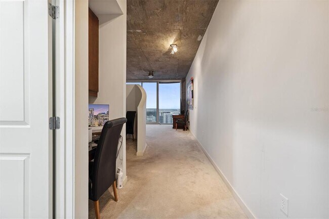 Building Photo - 155 S Court Ave