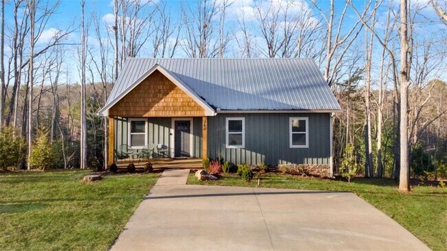 Building Photo - 360 Prince Dr