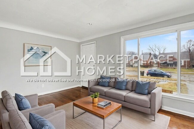 Building Photo - 16501 Fairmount Dr