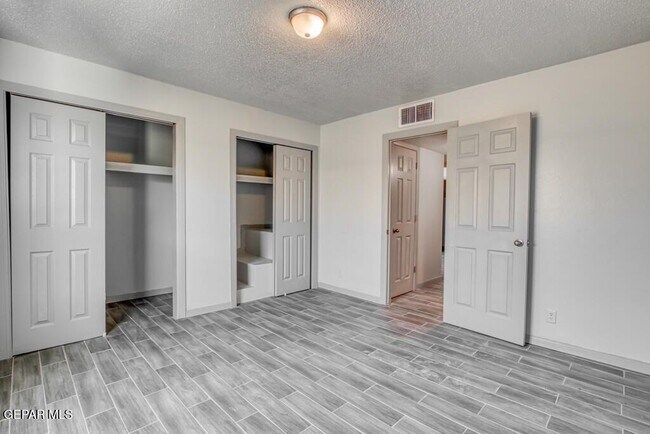 Building Photo - 3702 Keltner Ave