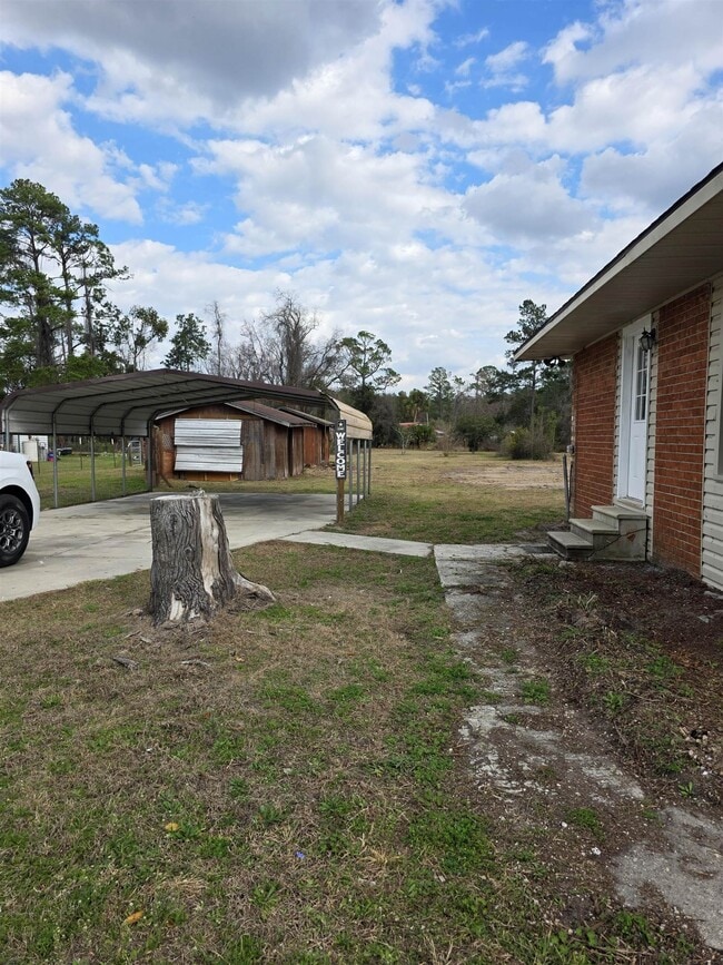 Building Photo - 331 Robin Ave