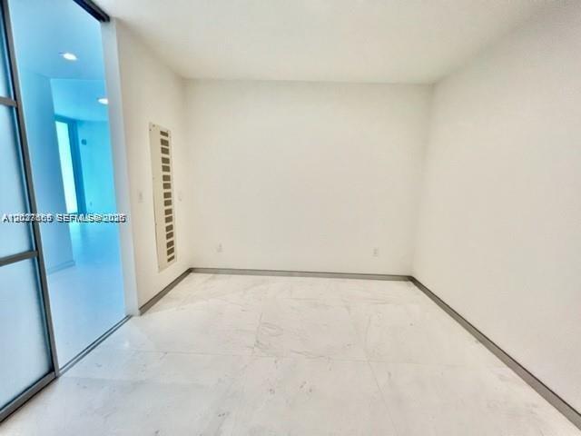 Building Photo - 16901 Collins Ave
