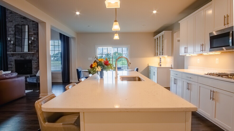 Building Photo - 244 Vis Gln Rd