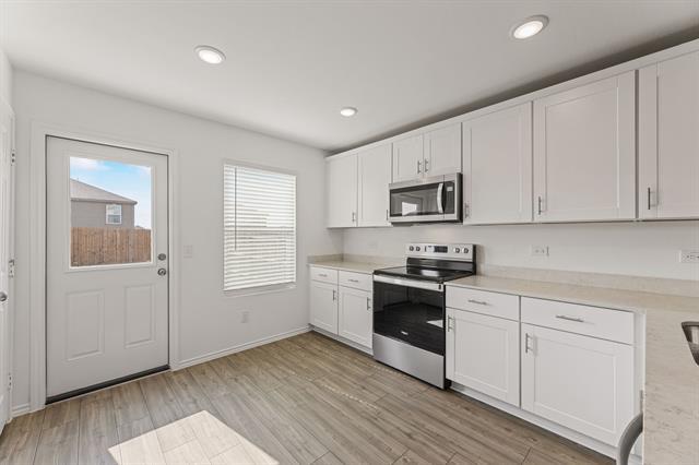 Building Photo - 816 Breakwater Dr