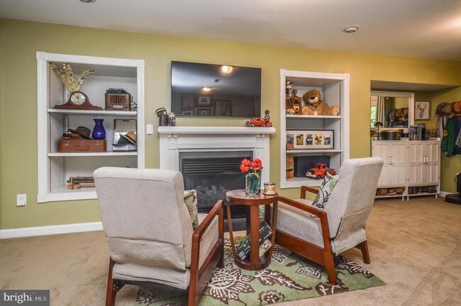 Building Photo - 6242 Levi Ct