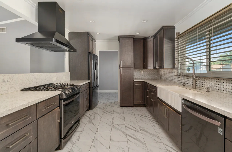 Primary Photo - 30884 Sherman Rd