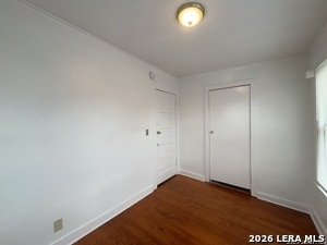Building Photo - 827 Steves Ave