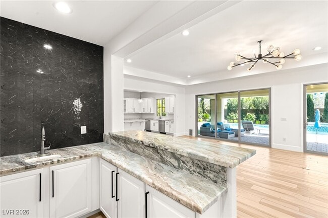 Building Photo - 4039 Villa Rafael Dr