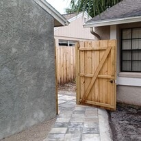 Building Photo - 3208 Russett Dr