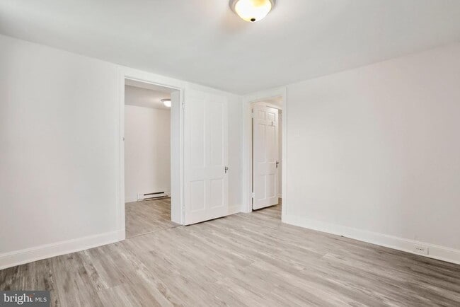 Building Photo - 310 N Potomac St