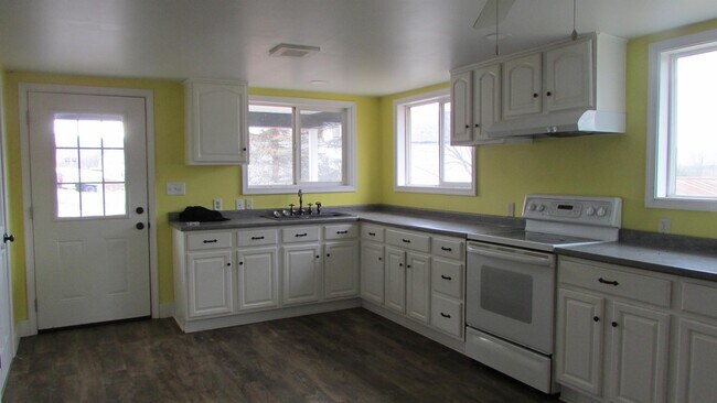 Building Photo - 18126 Spring Run Rd