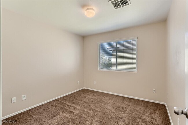 Building Photo - 8208 W Wildwood Glen Dr