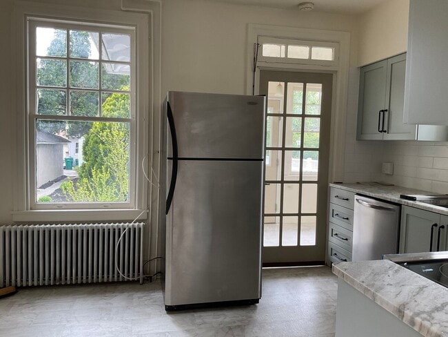 Building Photo - 229 Cocoa Ave