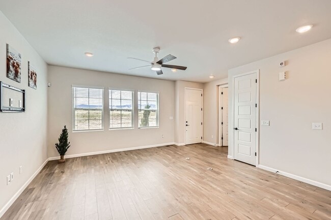 Building Photo - Evolve Real Estate: Available Immediately! Almost NEW Large 3 Bedroom in STERLING RANCH!