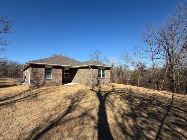 Building Photo - New Construction 3 Bedroom, 2 Bathroom on 1.67 Wooded Lot!