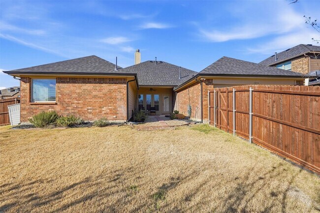 Building Photo - 1295 White Water Ln