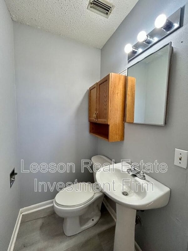 Building Photo - 1139 Carolina St