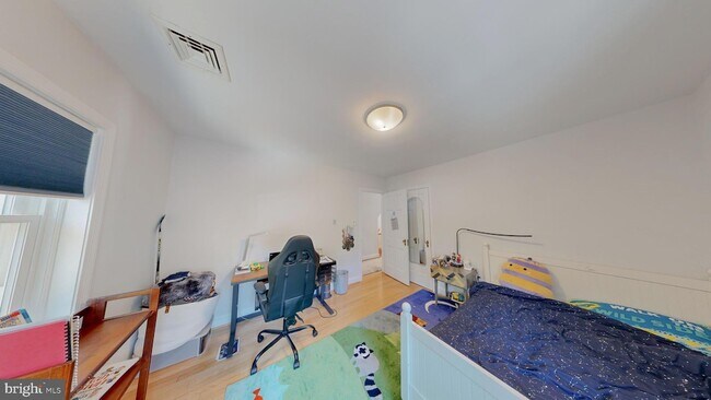 Building Photo - 8403 Bradmoor Dr