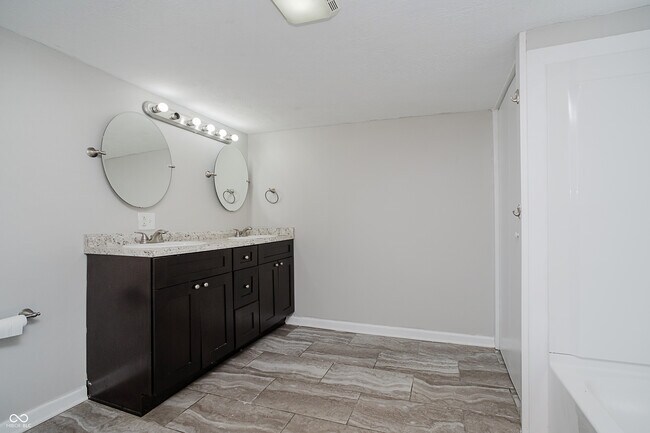 Building Photo - 324 N Tennessee St